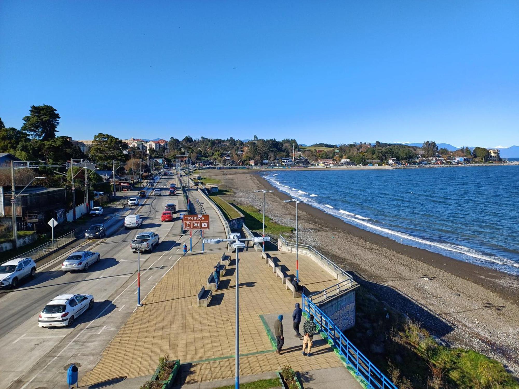 Departamento Cercano A La Playa Y Centro De